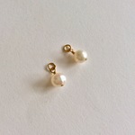 淡水パールの一粒ピアスチャーム