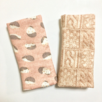 はりねずみ×ニット リバーシブルよだれカバー
