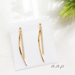 輝くガラスバー/ピアス/イヤリング<ゴールド> /入学式/卒業式/ホワイトデー/母の日/クリスマス/敬老の日/就職祝い/結婚式/ビジュー