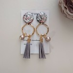 おおぶり シェル×リングタッセルピアス