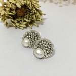 150▽淡水パールのビーズ刺繍ピアス
