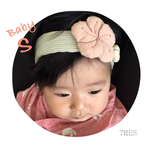 【TRES】ベビーヘアバンド Sサイズ 梅コサージュ お宮参り 初節句