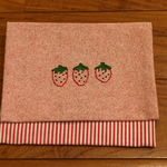 手刺繍入り小物入れ　移動ポケットとして最適♬
