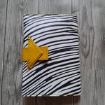 皮革　文庫本サイズ　ゼブラ　オンリー1