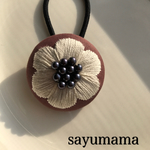 ☆刺繍☆くるみボタンのヘアゴム