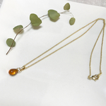 雫のシンプルネックレス