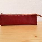 レザー♪　深いお色のレッド　ヌメ革のペンケース