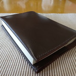 革のブックカバー　B-15