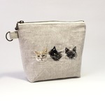 mentai-chan様オーダー品☆猫の手刺繍の化粧ポーチ