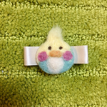 かわいい羊毛フェルトピン   インコ