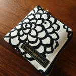 抹茶色の秋L型財布
