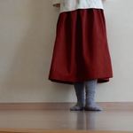 濃い赤のタックスカート♫