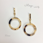 べっ甲フープ×goldピアス