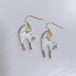 シャム猫ピアス