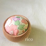 リバティのピンクッション☆