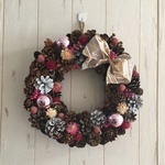 ピンクのお花のクリスマスリース