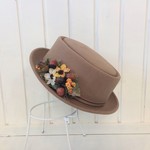 秋色のポークパイハット