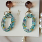 ブルーグリーンなボタニカルオーバルリング　ブラウン・イヤリング