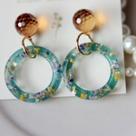 ブルーグリーンなボタニカルリング　ブラウン・ピアス