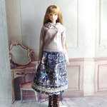 momoko ジェニー outfit.85 リボン柄のスカート（ブルー）とニットトップ（アッシュベージュ）