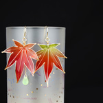 紅葉のピアス／イヤリング
