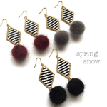 ◇fur ball × border earrings◇