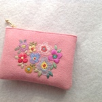 フェルトの花刺繍ポーチ  pink