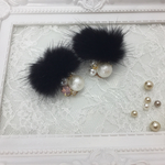 ミンクファー（ブラック）×パールビジューピアス＊イヤリング加工OK