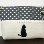 黒猫の刺繍ポーチ☆彡（緑）