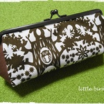 再販＊がま口ﾍﾟﾝｹｰｽ・ﾒｶﾞﾈｹｰｽ　＊Forest Garland＊brown 
