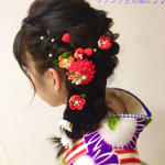 つぼみが可愛い髪飾り＊赤黄＊着物 袴 和装に＊卒業式 成人式＊和モダン〈つまみ細工〉ラプンツェル風にも♪