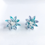 つまみ細工 白露のお花のピアス 和 浴衣にも