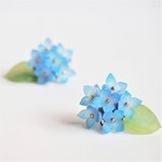 紫陽花好きさんのための、そのまんま紫陽花ピアス【青×紫】