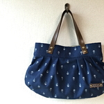 送料込*コデマリ柄のタックトート