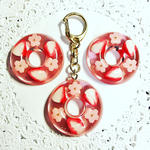 いちご畑の桜生ドーナツのキーホルダー