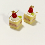 ショートケーキのピアス