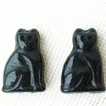 ねこ、猫背～ブラック～　チェコビーズ　14X20mm　2個