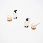 ひつじのシルエットピアス/イヤリング