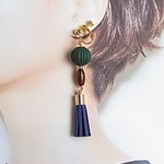 秋色 タッセル大ぶりイヤリング／ピアス