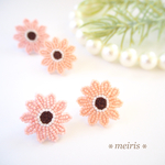 ❁ビーズ刺繍のガーベラ ピアス/イヤリング❁