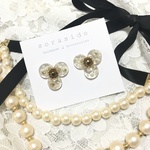 《大幅値下げセール》 flower white ピアス&イヤリング
