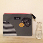 ぺたんこポーチ