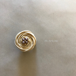  お花結び＊ラタンブローチ＊ キナリ＊ミルクティーベージュ