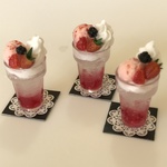hand madeミニチュアドールハウス ストロベリークリームソーダ