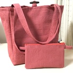 潤朱色の単衣帯から手さげとお財布