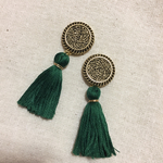 レトロボタン×モスグリーン タッセルピアス イヤリング
