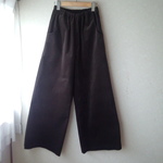 ＊残り1点＊暖か厚手ストレッチコーデュロイのワイドパンツ　こげ茶色