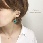 ［緑と黒］小花のひしがたピアス