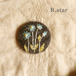 ブルーデイジー 冬素材 刺繍ブローチ