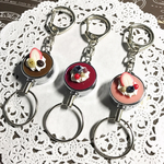 再販✖︎2☆選べる3種類！petitケーキのリールキーホルダー
